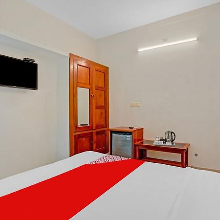 Flagship Hotel Adara Residency 特里凡得琅 外观 照片