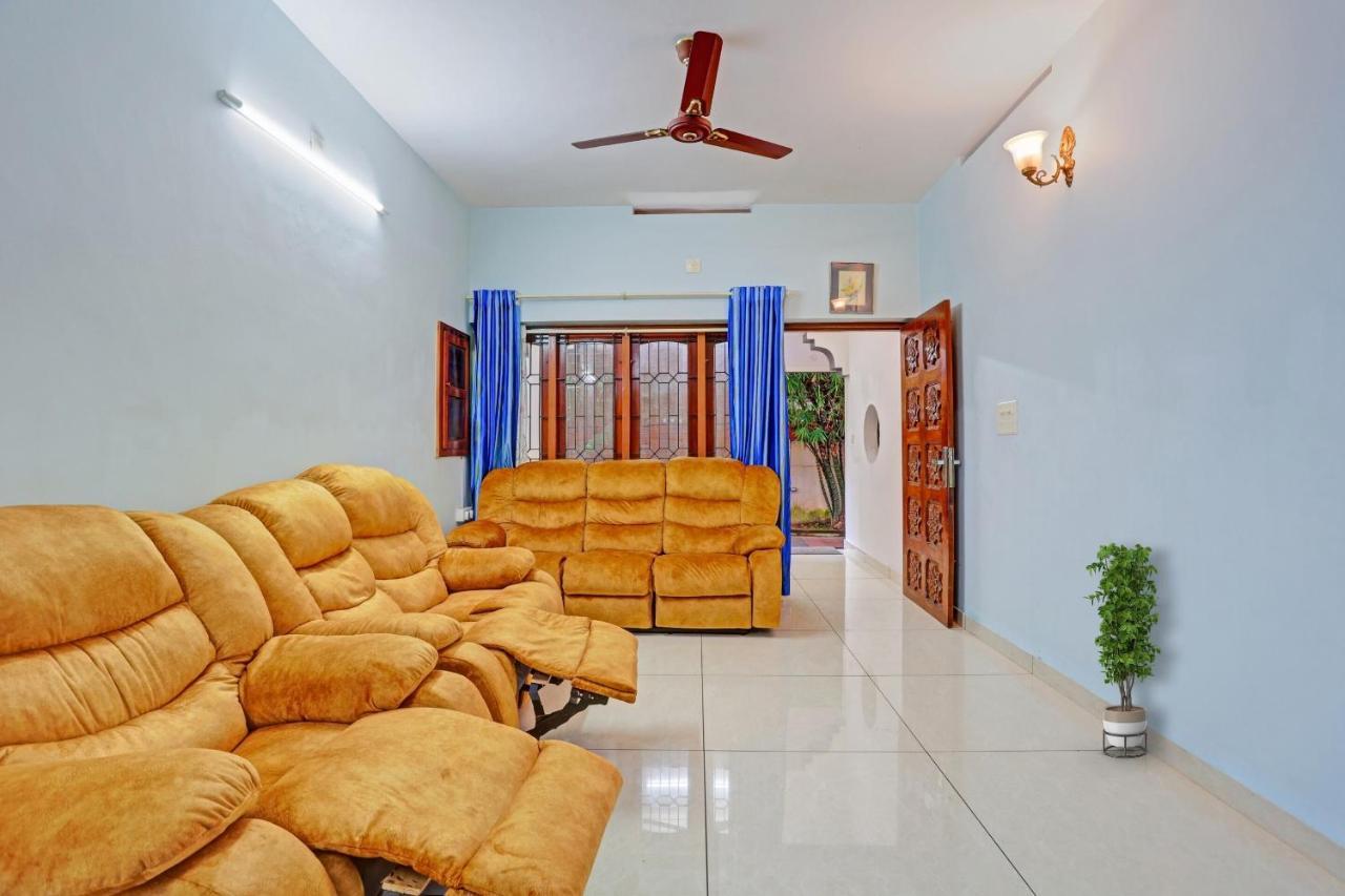 Flagship Hotel Adara Residency 特里凡得琅 外观 照片
