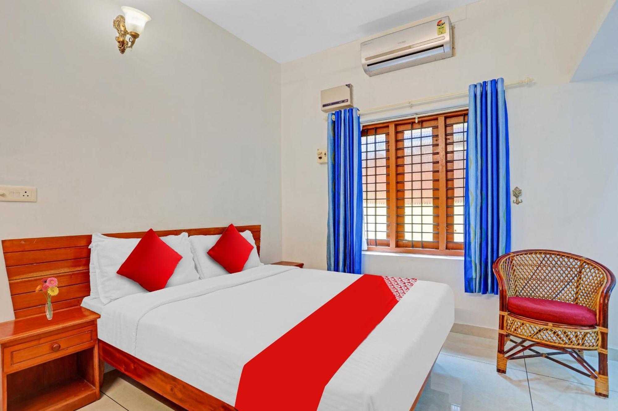 Flagship Hotel Adara Residency 特里凡得琅 外观 照片
