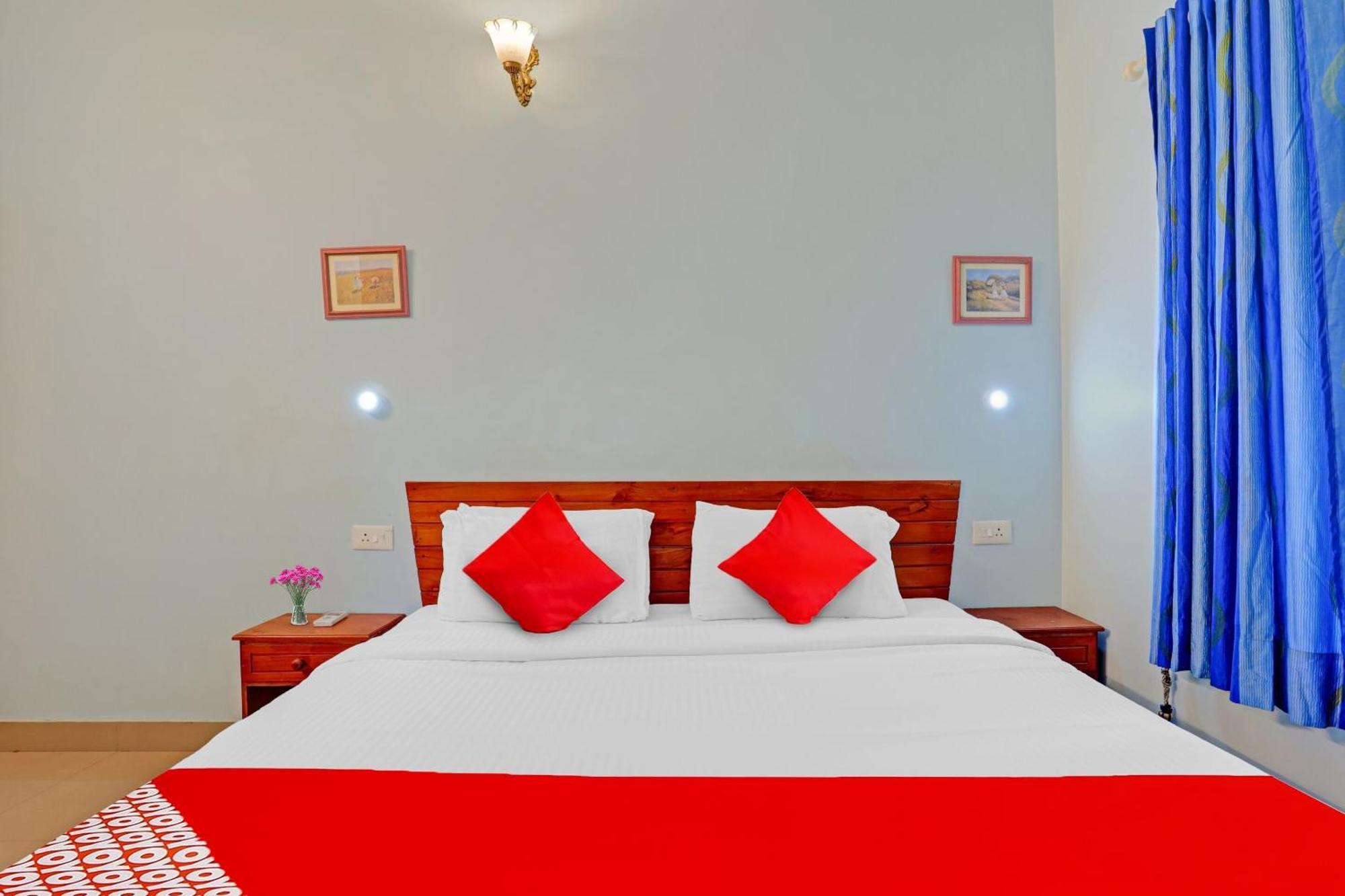 Flagship Hotel Adara Residency 特里凡得琅 外观 照片